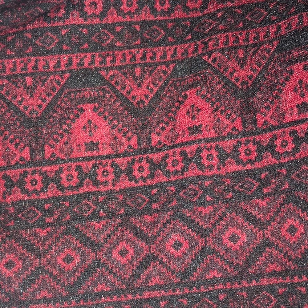 Red patterned mini skirt - Picture 2 of 3
